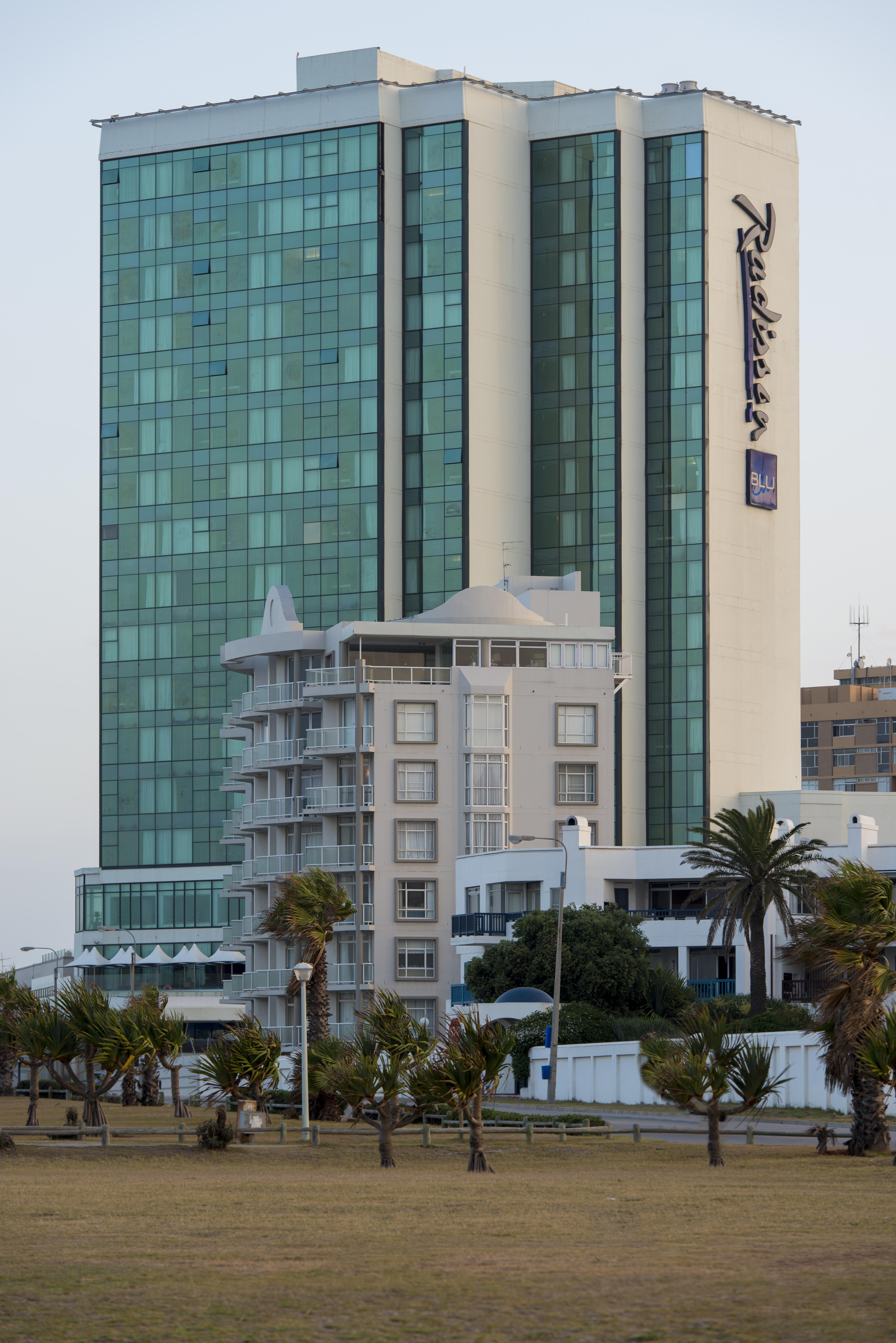 Radisson Blu Hotel, Port Elizabeth Zewnętrze zdjęcie The hotel in 2011