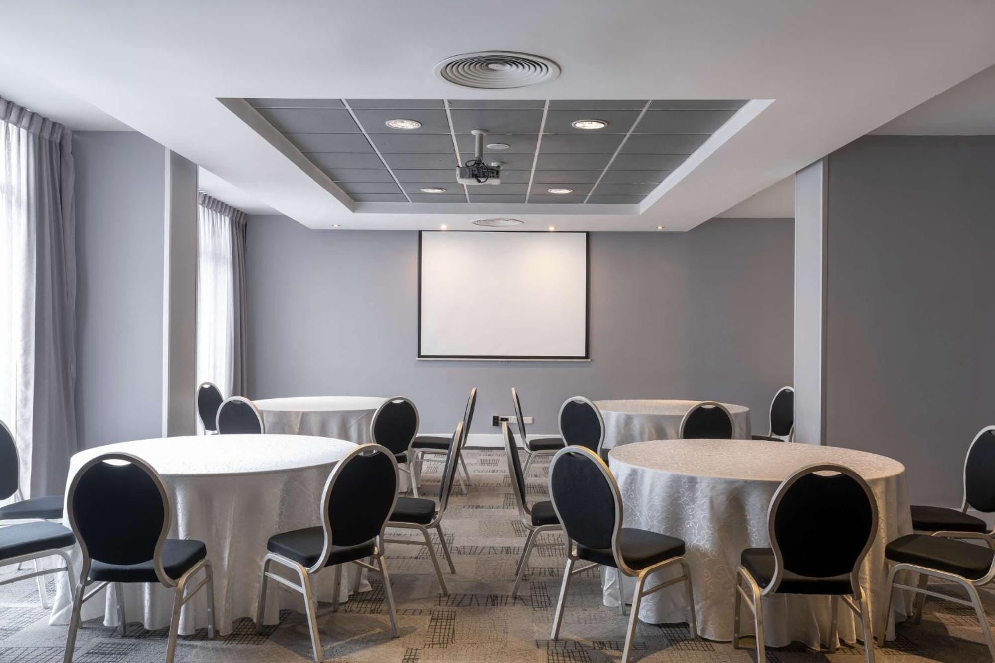 Radisson Blu Hotel, Port Elizabeth Zewnętrze zdjęcie A meeting room