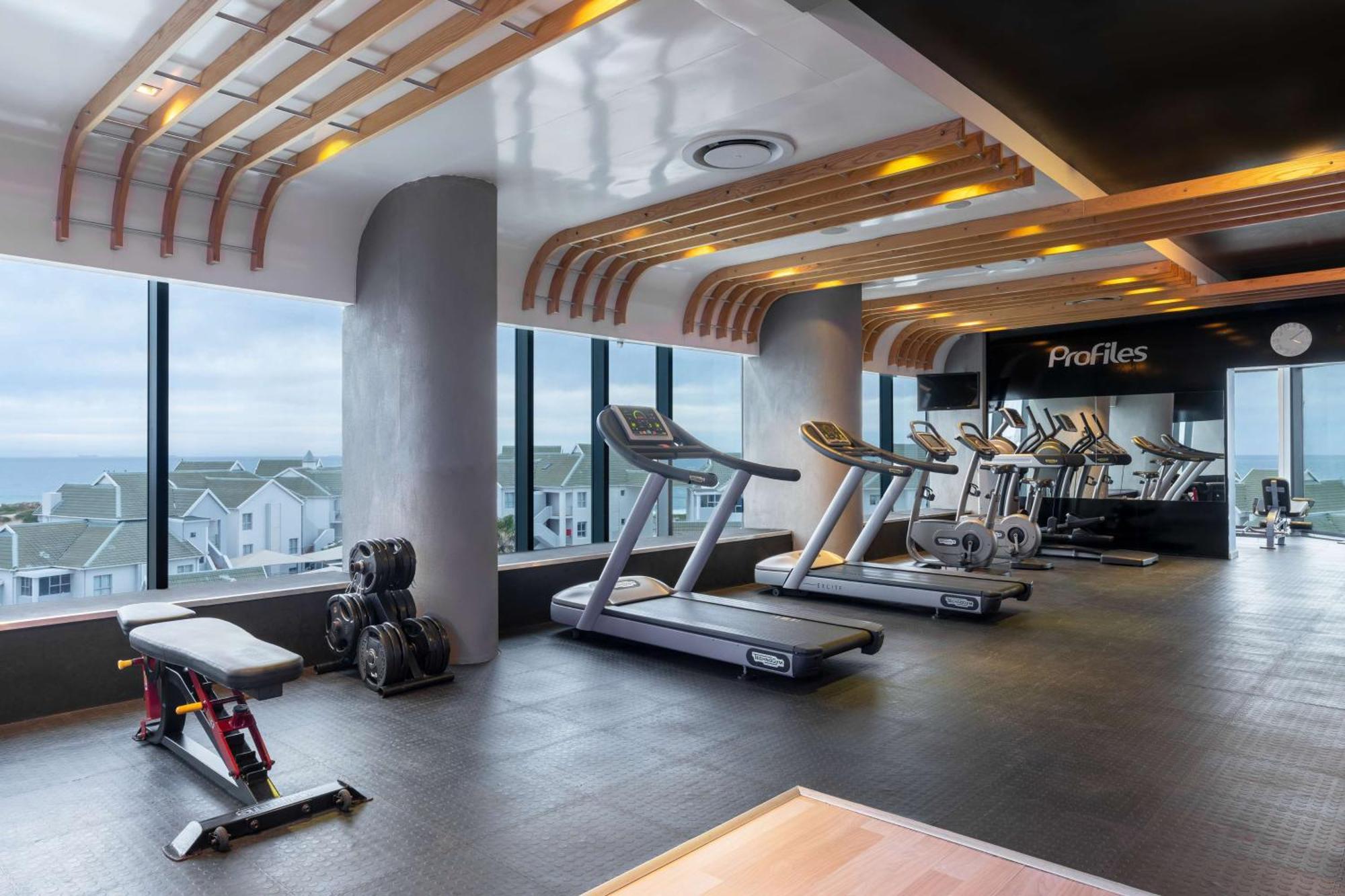 Radisson Blu Hotel, Port Elizabeth Zewnętrze zdjęcie The gym at the hotel